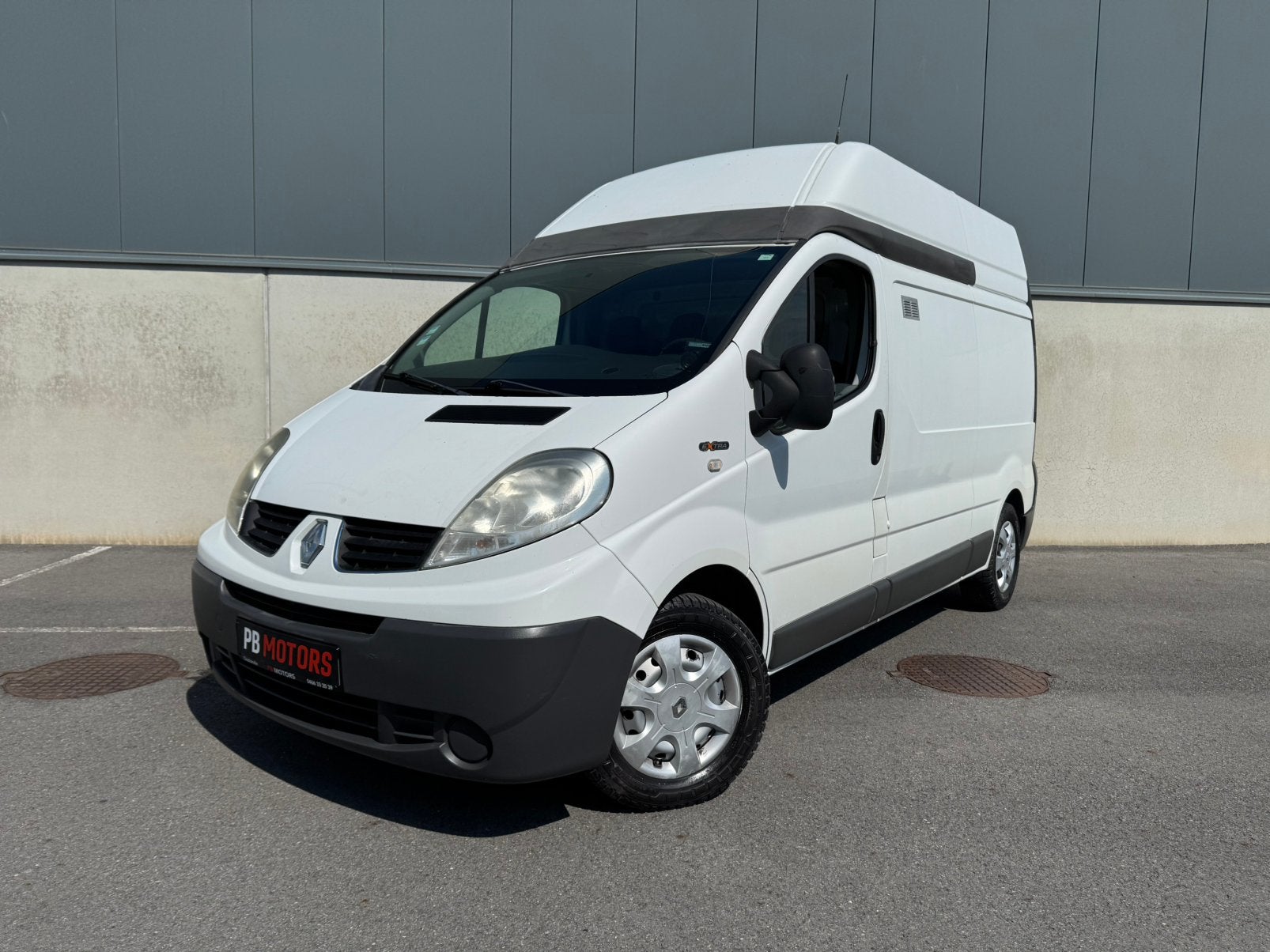 Renault traffic - 2.0 diesel - 2012 - 225.000 km - airco, Auto's, Renault, Bedrijf, Te koop, 2000 cc, Handgeschakeld