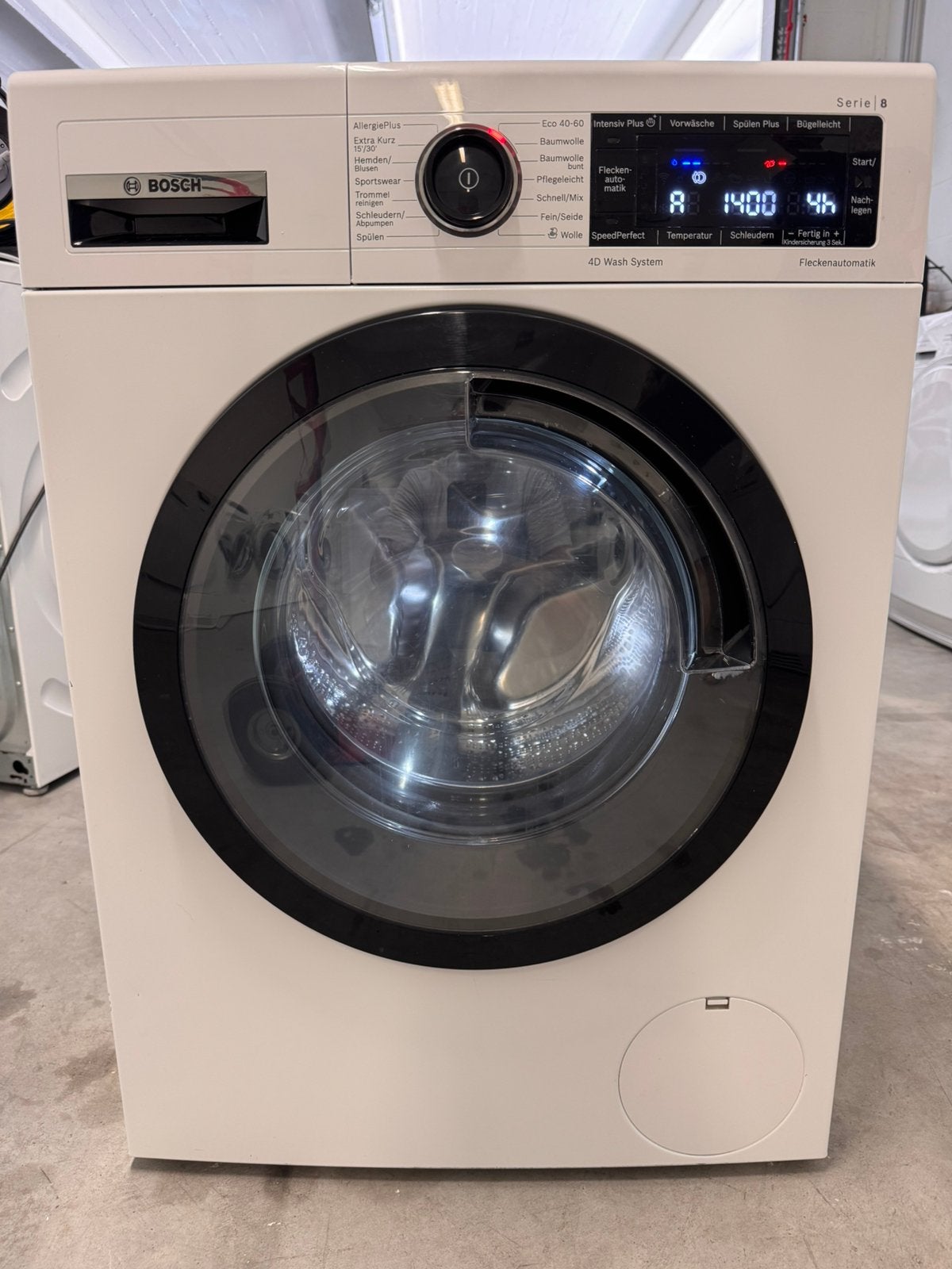 Lave linge BOSCH serie 8, Electroménager, Lave-linge, Reconditionné, Chargeur frontal, 8 à 10 kg, Moins de 85 cm, 1200 à 1600 tours