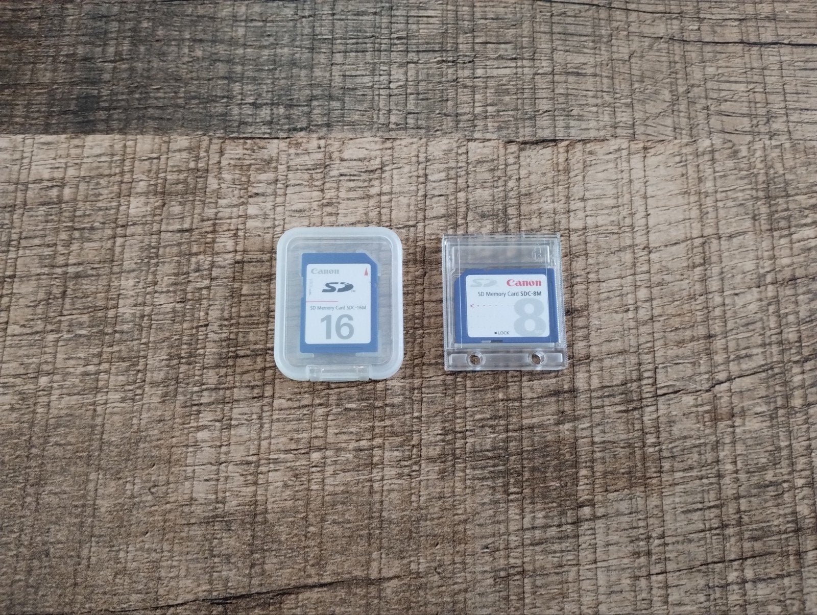 2 originele SD-kaarten – 8MB + 16MB – Vintage Collector Item, Audio, Tv en Foto, Foto | Geheugenkaarten, Ophalen, SD, Fotocamera