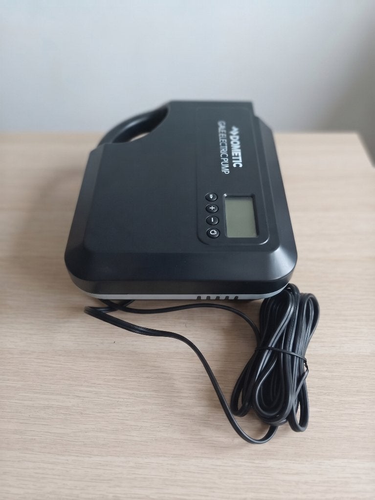 Dometic Gale 12V elektrische pomp – digitaal – compleet, Ophalen of Verzenden, Zo goed als nieuw, Elektrisch