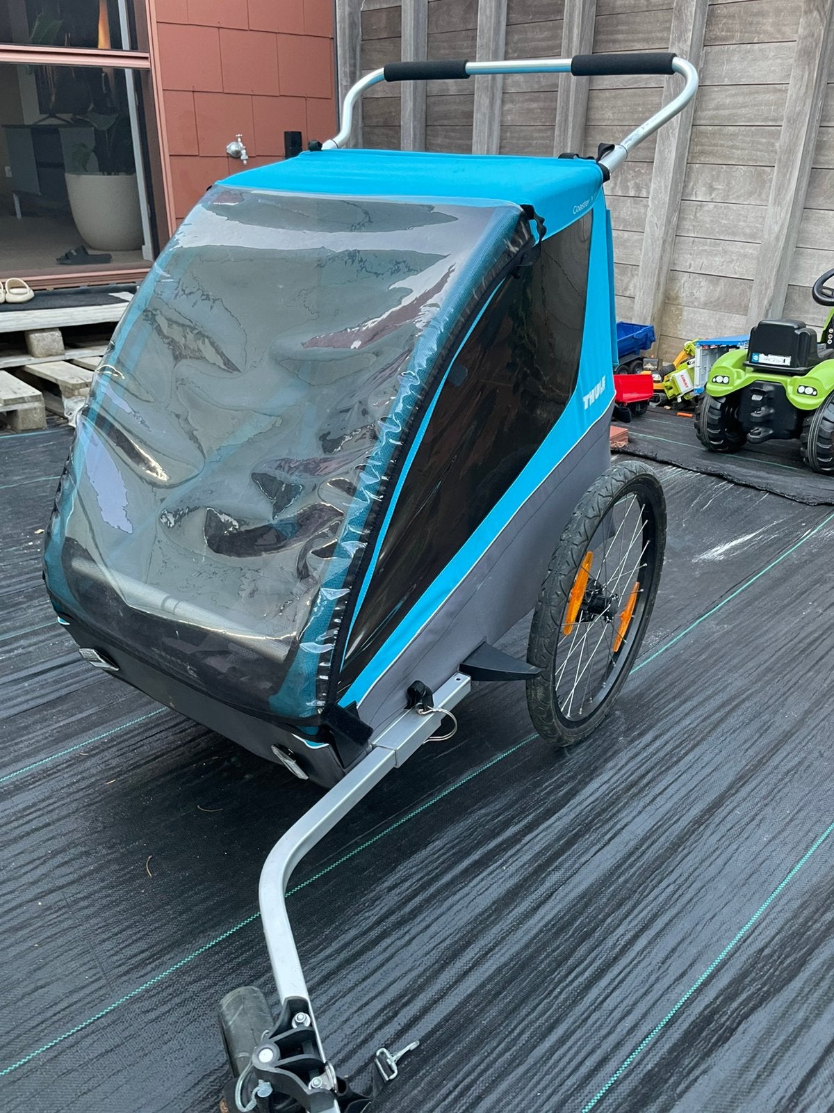 Thule fietskar, Fietsen en Brommers, Fietsaccessoires | Aanhangwagens en Karren, Ophalen, Gebruikt, Opvouwbaar, 20 tot 40 kg