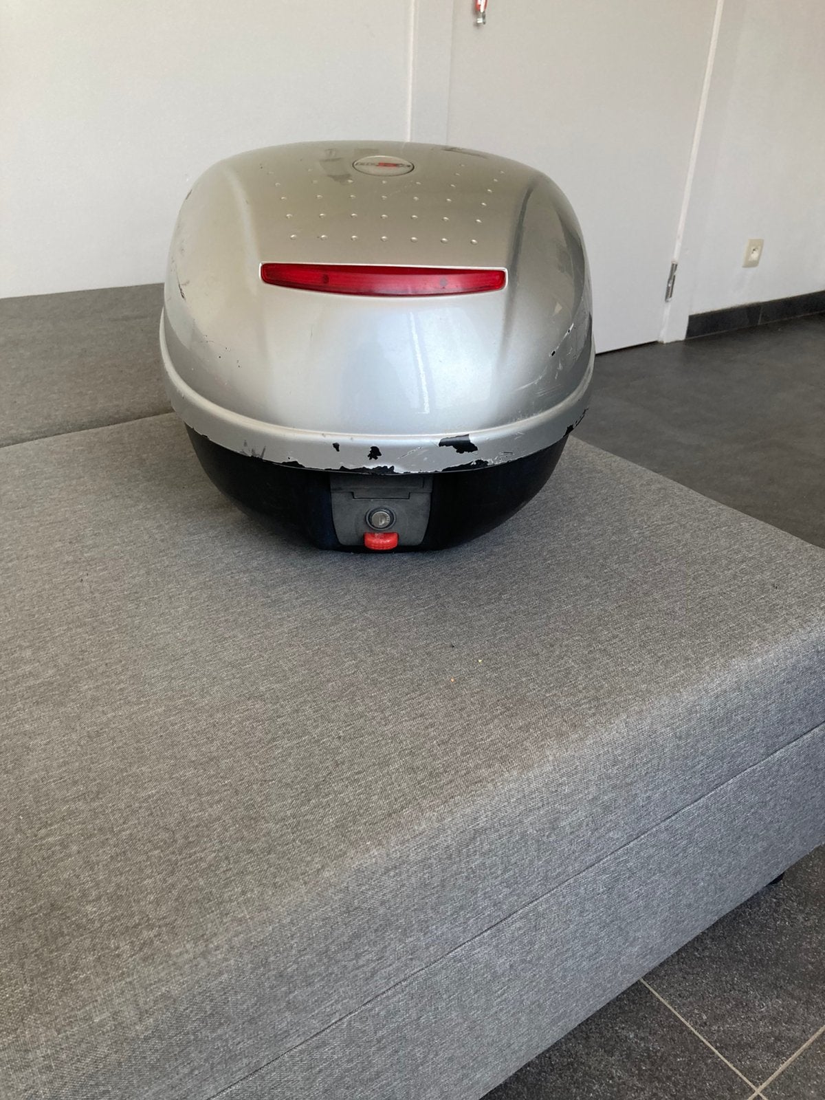 Coffre pour scooter kymco 125 cc, Motoren, Ophalen, Zo goed als nieuw