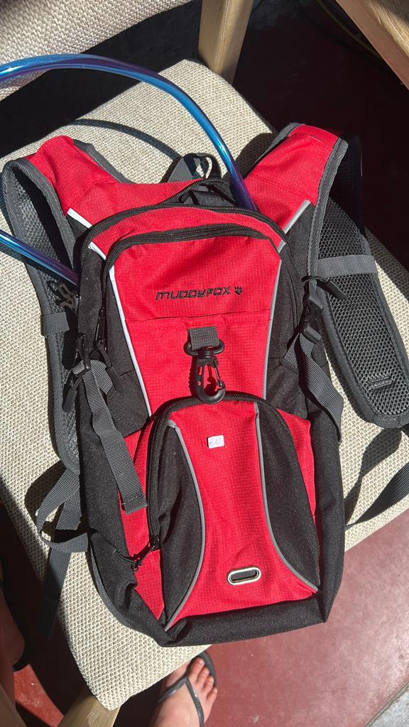 Waterzak met rugzak, Sport en Fitness, Drinkbussen, Ophalen, Zo goed als nieuw