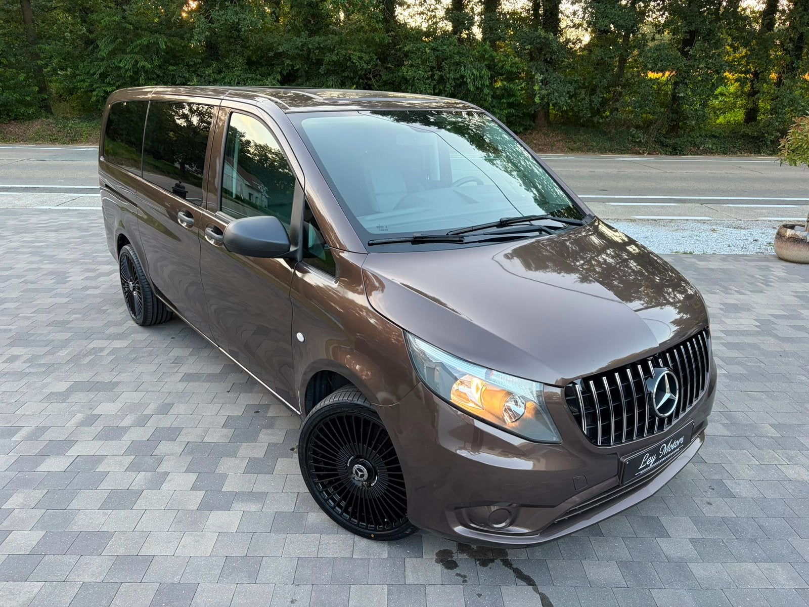DUBBELE CABINE | MERCEDES VITO |  5 ZIT, https://public.car-pass.be/vhr/283b3f5a-a9ce-46ea-9876-90624a3ea437, Bedrijf, Diesel