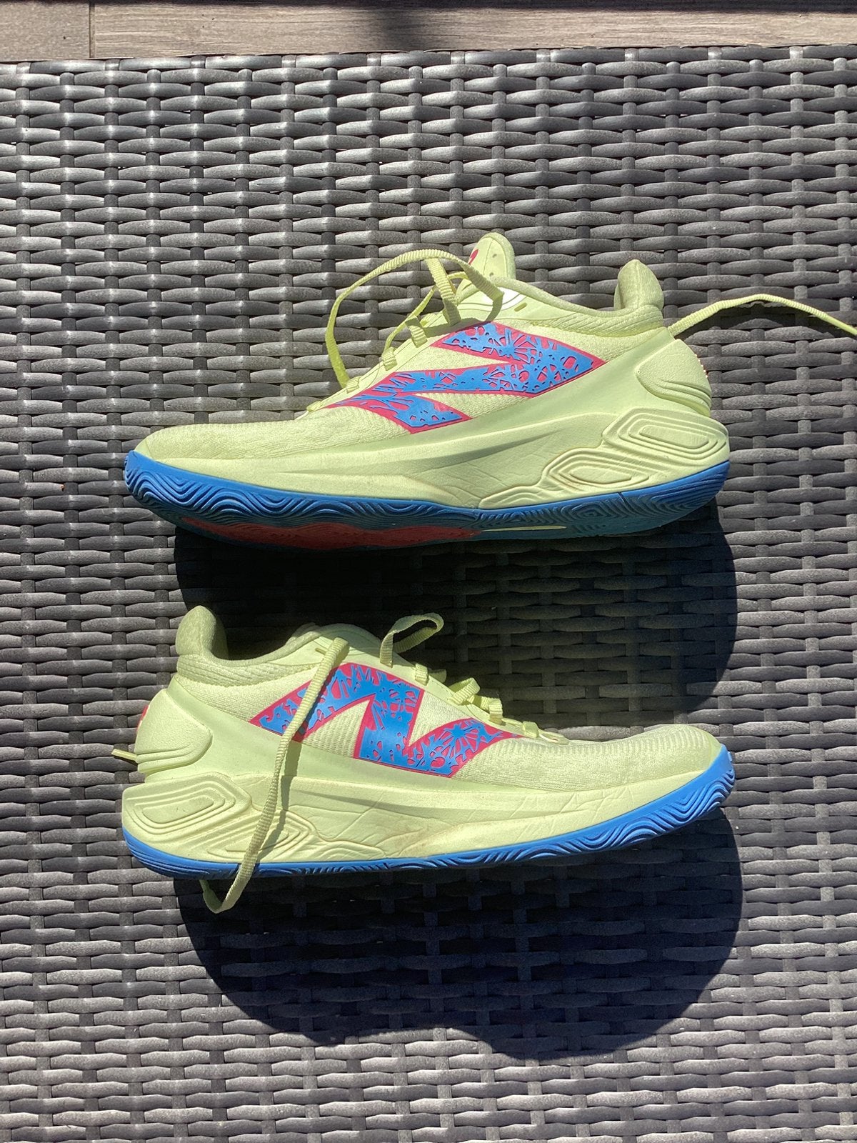 Chaussures de basket/de sport - NB New Balance Two AXY V5, Enlèvement ou Envoi, Comme neuf, Chaussures