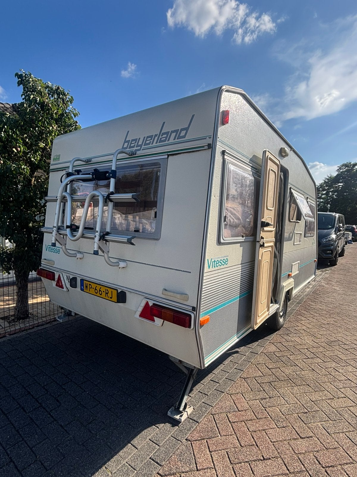 Leuke beyerland Vitesse 460 met voortent!, Treinzit, 750 - 1000 kg, Particulier, Beyerland
