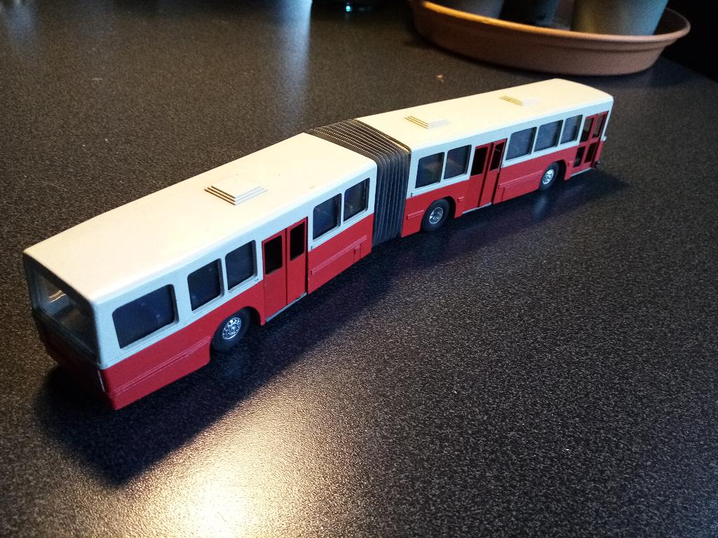 VOLVO gelede stadsbus 1/50, Ophalen of Verzenden, Zo goed als nieuw, Bus of Vrachtwagen, Overige merken