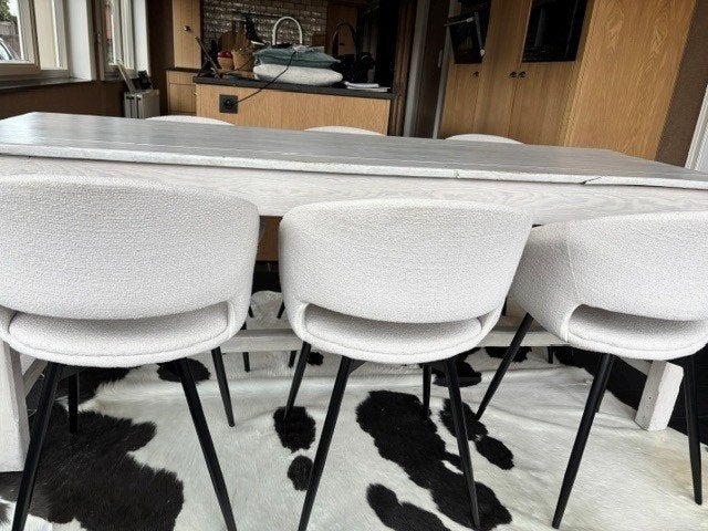 set van 6 moderne bouclé stoelen creme, Huis en Inrichting, Stoelen, Zo goed als nieuw, Vijf, Zes of meer stoelen, Metaal, Stof