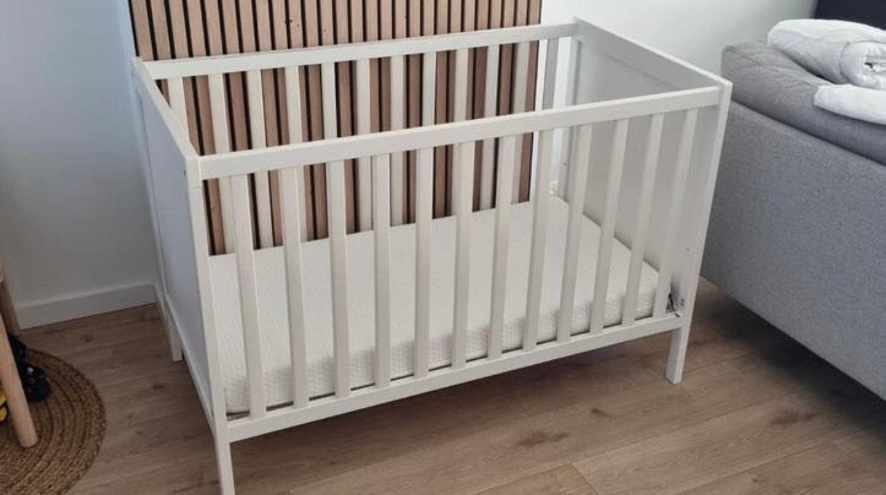 A NE PAS RATER : Lit bébé Ikea avec matelas Aerosleep, Enlèvement, Utilisé