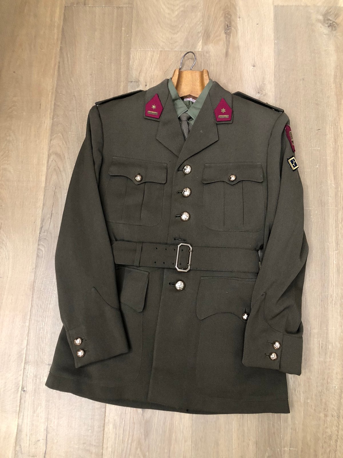 Uniforme ABL major des 4e Guides des années 1960, Enlèvement ou Envoi