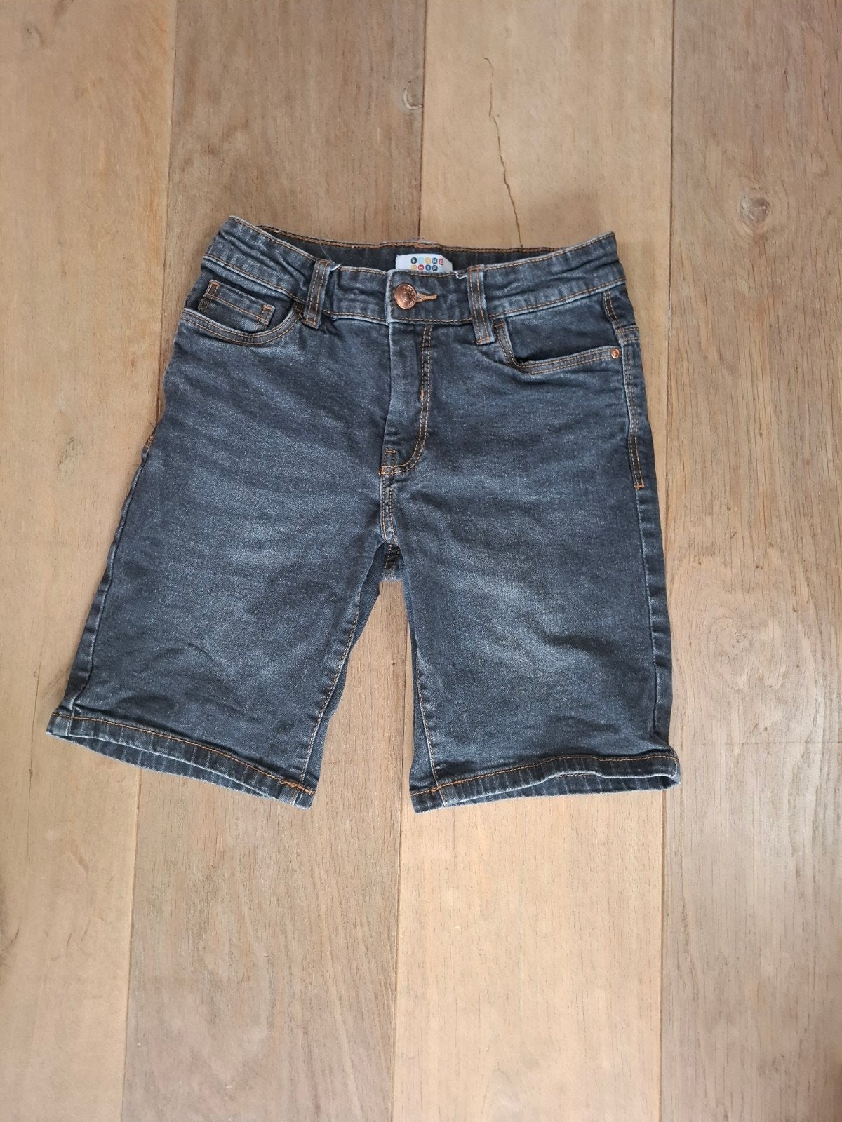 grijs/zwarte jeans short Fish&Chips, Kinderen en Baby's, Fish&chips, Zo goed als nieuw, Jongen, Ophalen