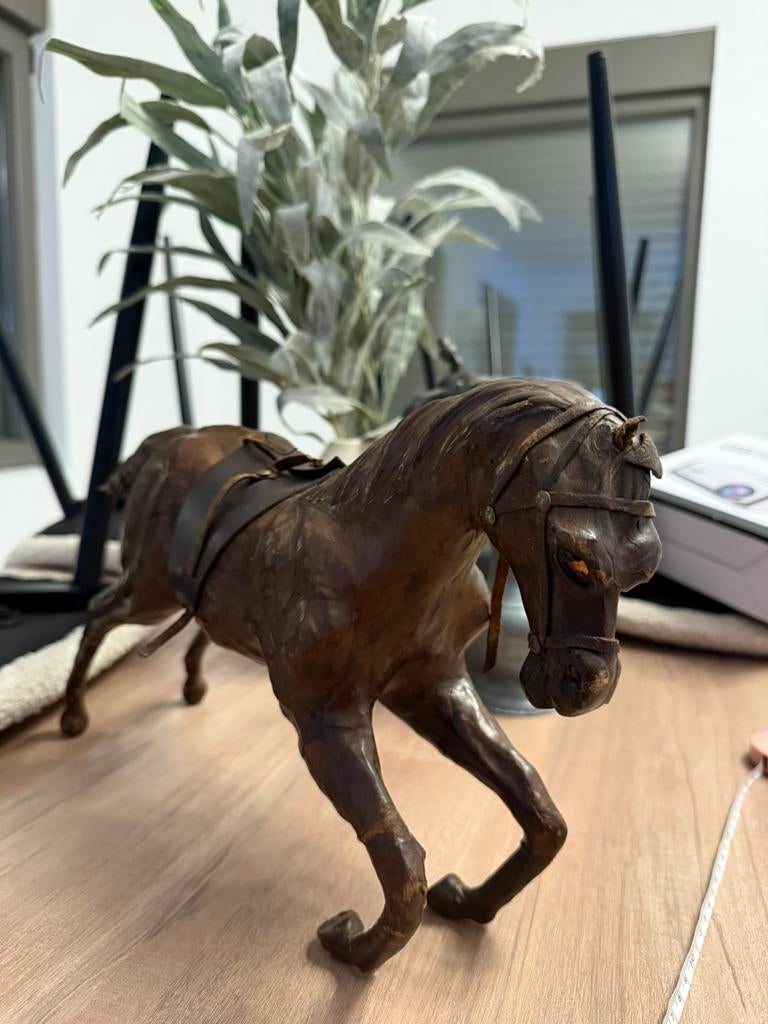 Lederen Paard Decoratie, Ophalen, Zo goed als nieuw, Paard