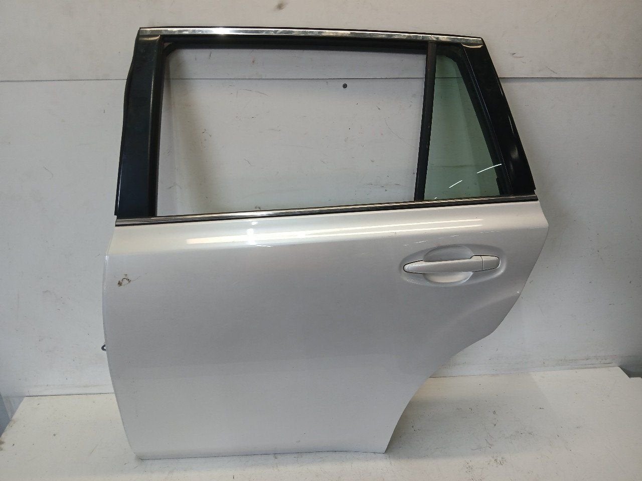 Portier links achter Subaru Legacy, Subaru, Onderdelen@venauto.nl, Van der Ven Autorecycling B.V., Gebruikt