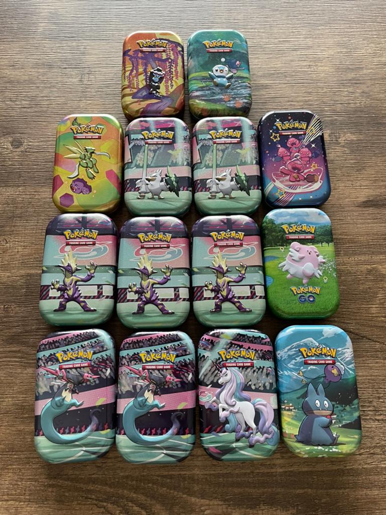 Pokemon lege tins en etb’s, Ophalen of Verzenden, Zo goed als nieuw