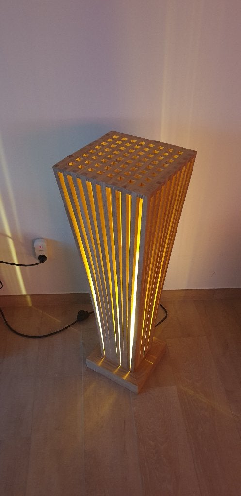 Staanlamp massief eik, Ophalen, Zo goed als nieuw, Minder dan 100 cm, Modern