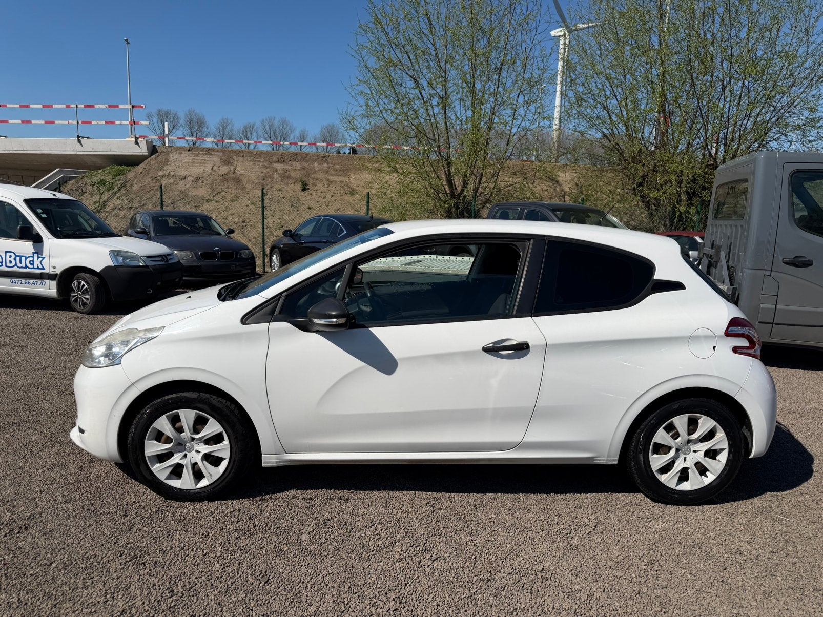 Peugeot 208 - Benzine - meeneemprijs !, Auto's, 1199 cc, Bedrijf, 5 zetels, 3 deurs