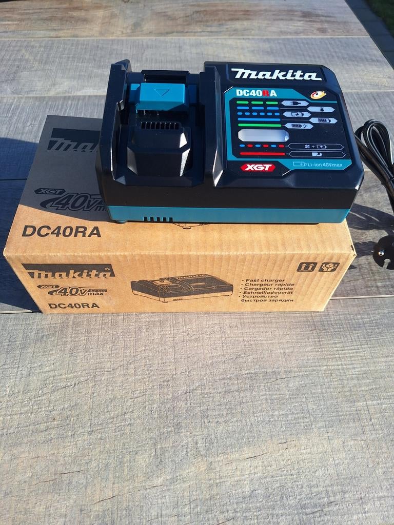 Makita accu lader 40V, Ophalen