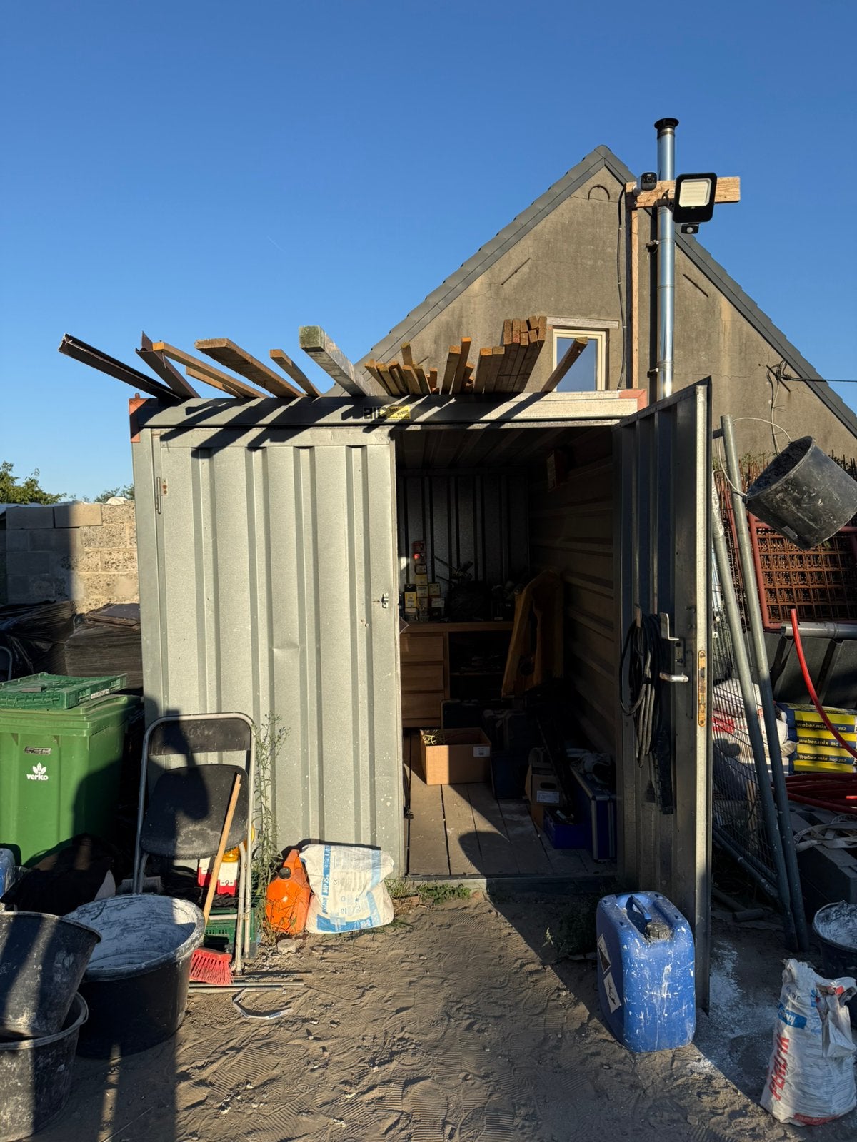 Werfcontainer, Ophalen, Zo goed als nieuw