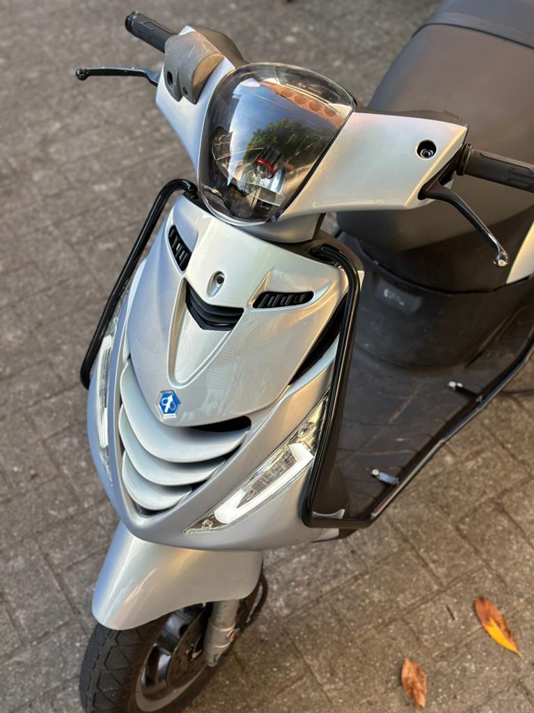 Piaggio Zip 50cc 4t 2v B-klasse, Ophalen, Zo goed als nieuw, Zip