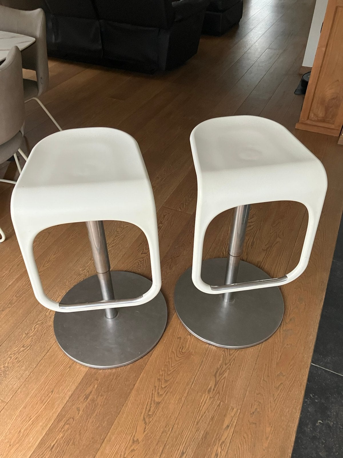 2 tabourets de bar Carl Öjerstam (article de design vintage), Maison & Meubles, 2 tabourets, Synthétique, Enlèvement, Utilisé