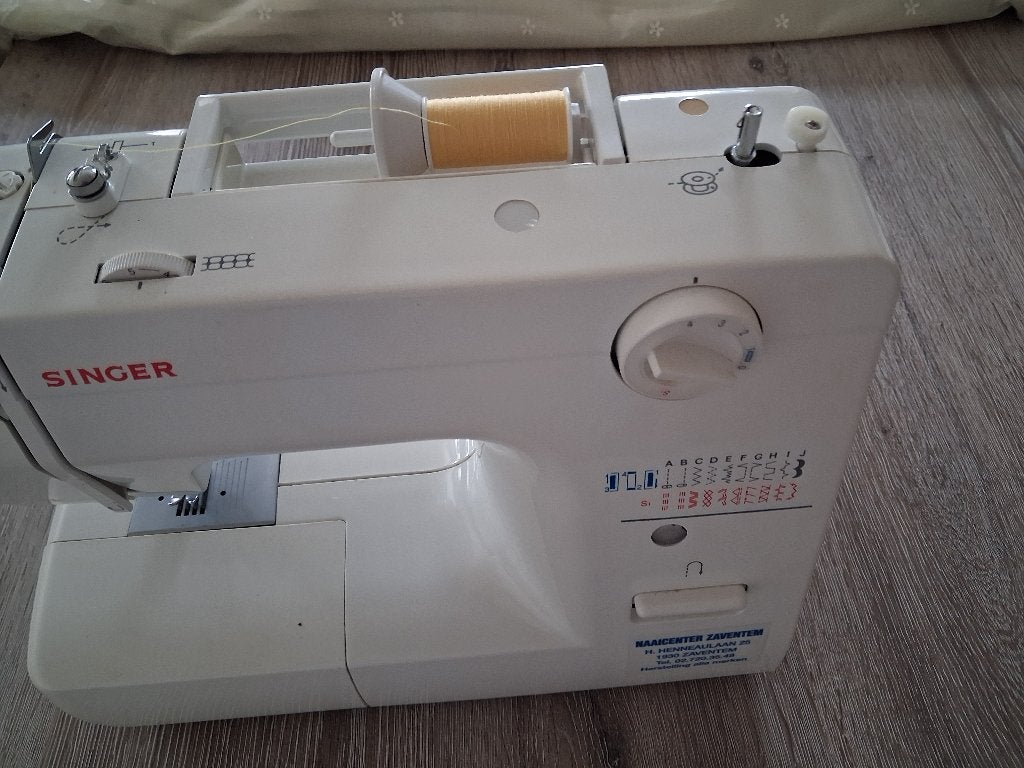 naaimachine singer model 4c-326G met voet, Hobby en Vrije tijd, Ophalen, Zo goed als nieuw, Naaimachine, Singer