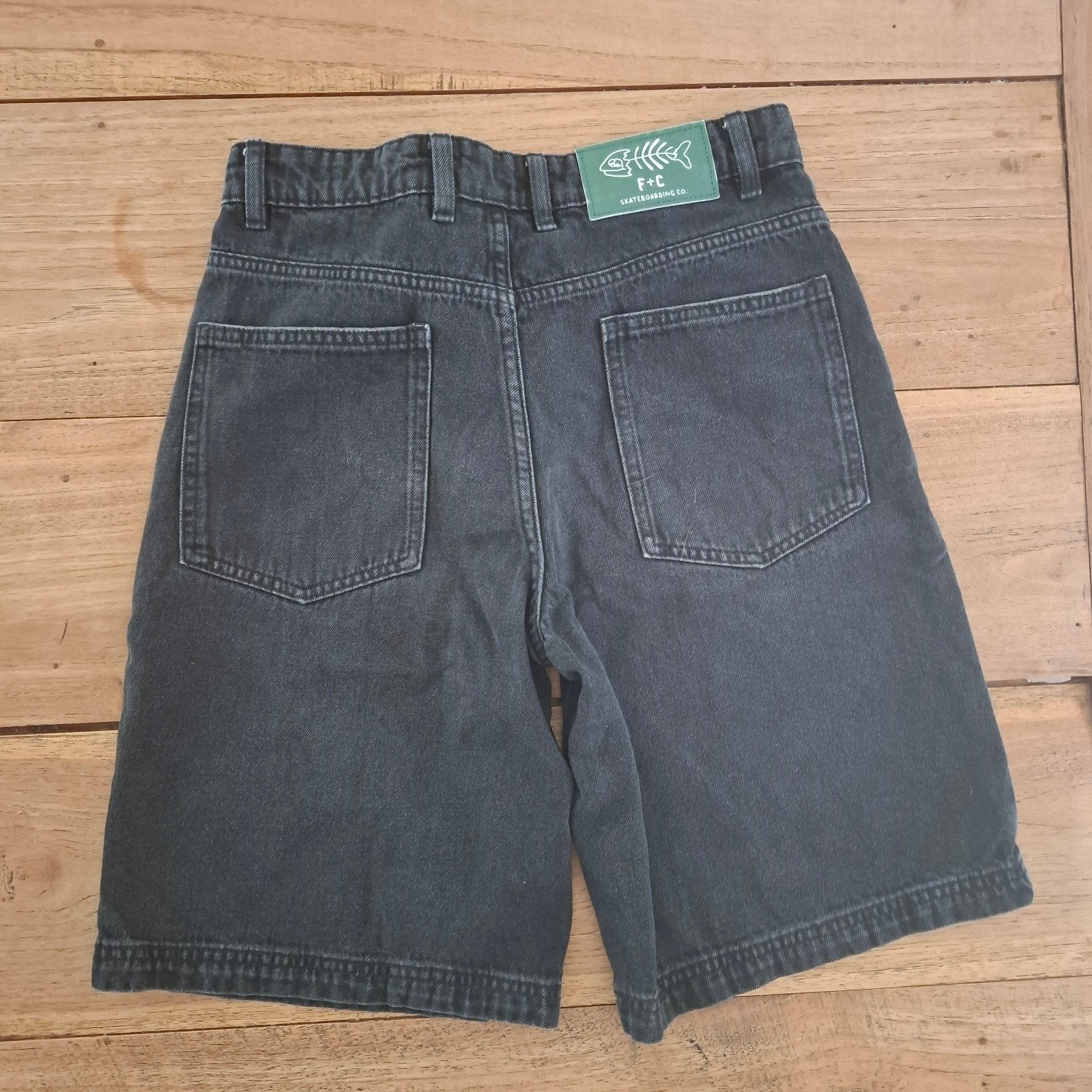 Zwarte zomer short jongens JBC ~ 10 tot 12j, Boeken, Ophalen