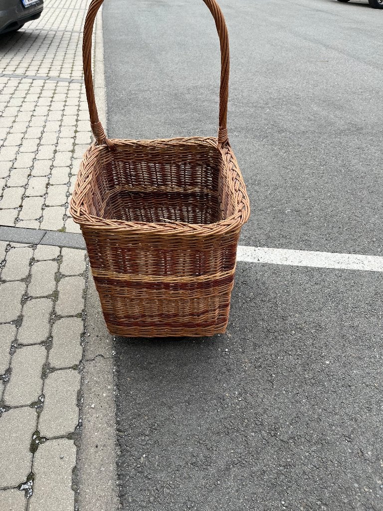 Panier à bûches sur roulettes, Enlèvement, Bûches