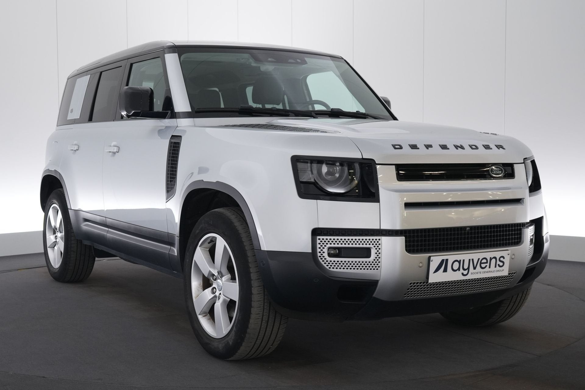 (2AKJ837) LAND ROVER DEFENDER 110, Autos, Land Rover, Cuir, Argent ou Gris, Euro 6, Entreprise