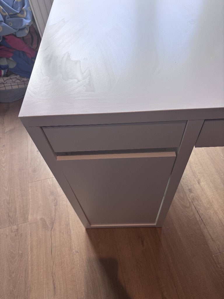 MICKE Bureau, wit, 105x50 cm (ikea), Huis en Inrichting, Bureaus, Ophalen, 105 cm, Gebruikt, Scandinavisch