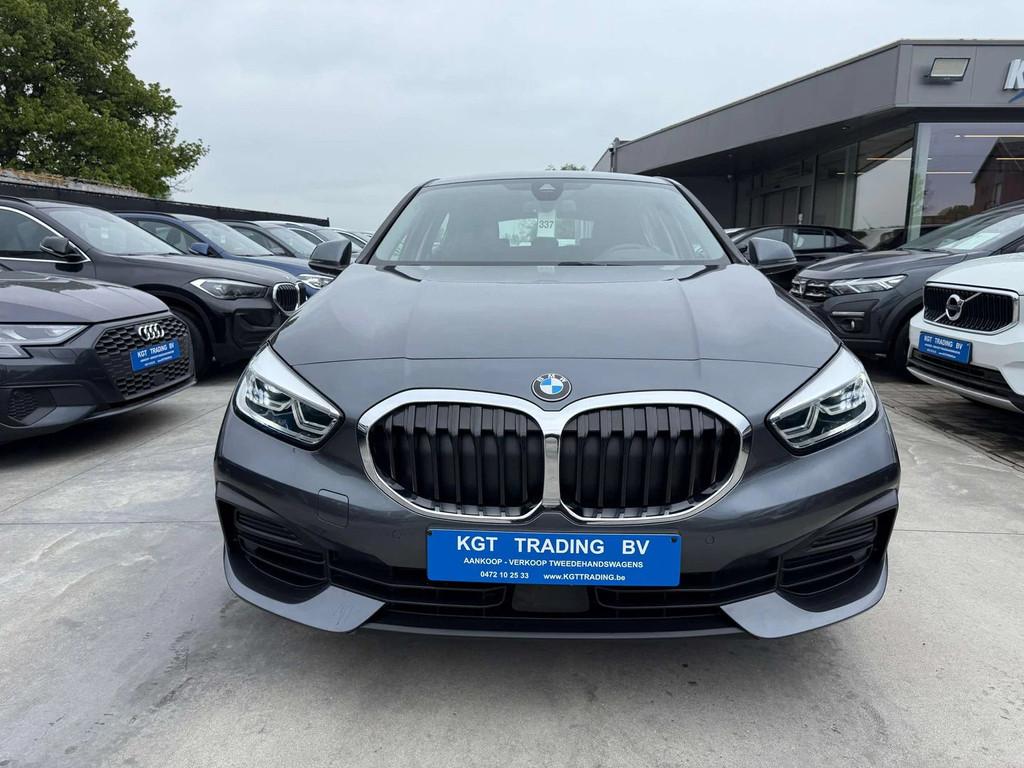 BMW 1 Serie 118 i 136PK NAVIGATIE CARPLAY FULL LED BLUETOOTH, Auto's, BMW, 100 kW, Gebruikt, 136 pk, Bedrijf
