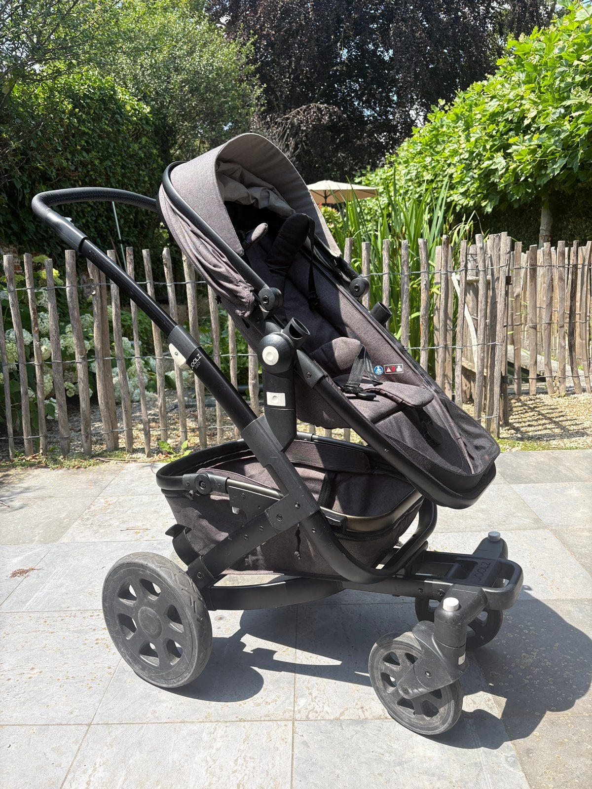 Joolz Geo 2 kinderwagen grijs met accessoires, Gebruikt, Met reiswieg, Ophalen, Kinderwagen