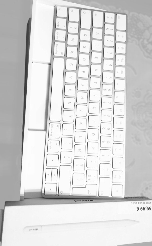 Clavier sans file Apple et pencil Apple, Computers en Software, Toetsenborden, Gebruikt, Azerty, Ophalen of Verzenden, Draadloos