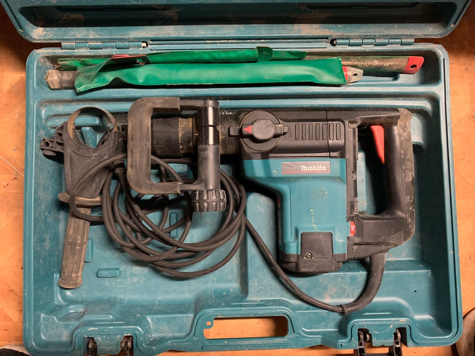 Makita hr4000c, Bricolage & Construction, Enlèvement, Comme neuf