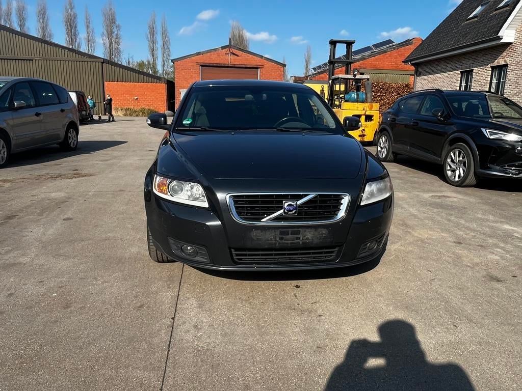 VOLVO V50 1.8BENZINE VAN 2010 MET 140 DKM, Auto's, Voorwielaandrijving, Euro 5, Zwart, Leder en Stof