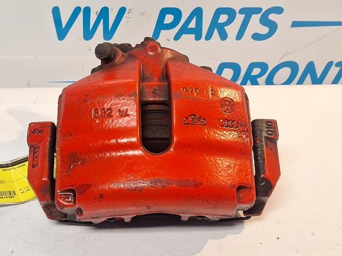 Etrier de frein (pince) avant droit d'un Volkswagen Polo, Volkswagen, -, 3 mois de garantie, Utilisé