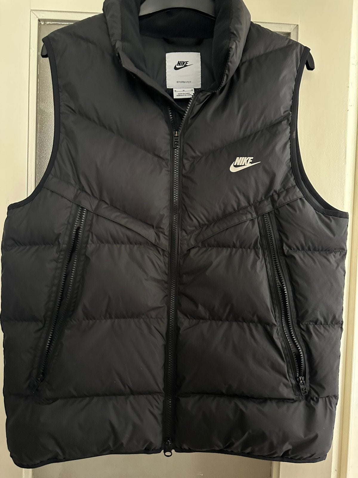 Gilet sans manche Nike sans manche taille M, Kleding | Heren, Bodywarmers, Ophalen, Zo goed als nieuw