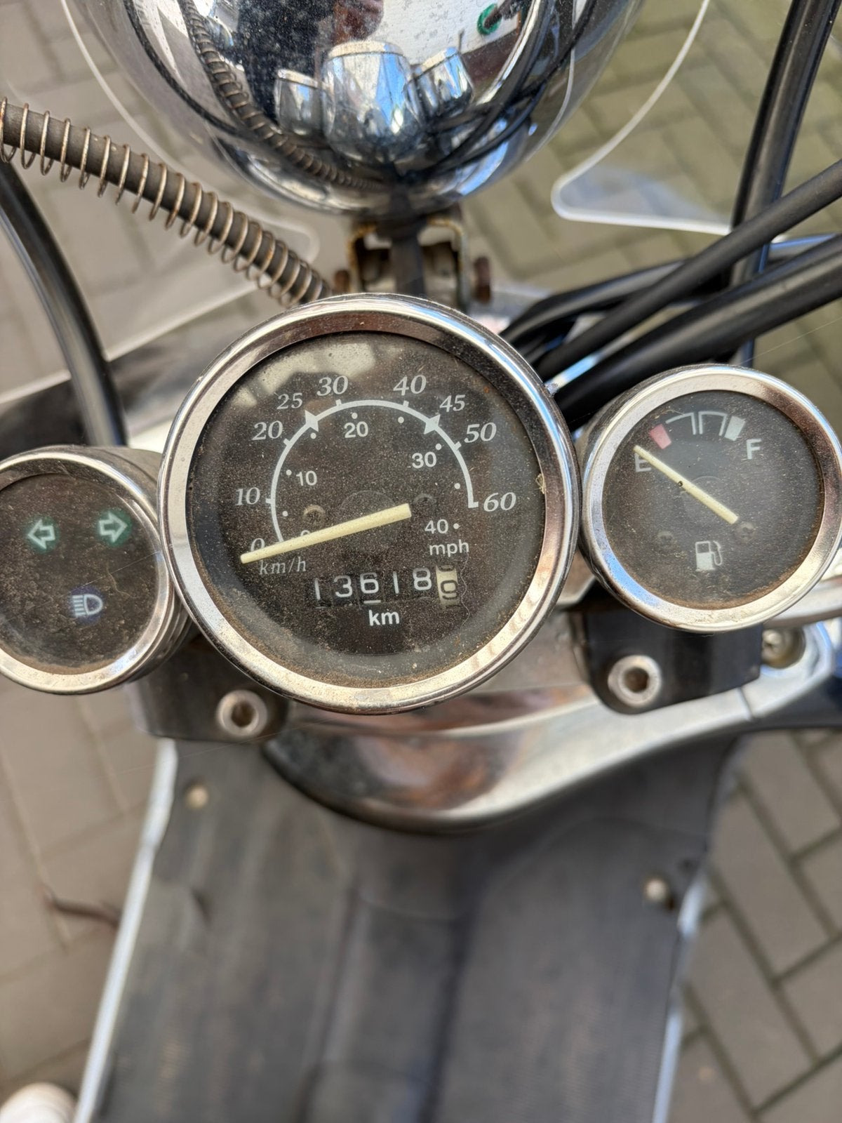 Retro scooter 50 cc, Fietsen en Brommers, Scooters | SYM, Ophalen, Zo goed als nieuw
