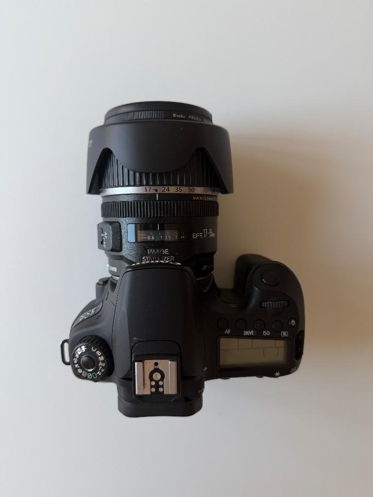 Canon 60D camera + 17-85mm f.4-5.6 lens in zeer goede staat, Audio, Tv en Foto, Fotocamera's Digitaal, Zo goed als nieuw, Spiegelreflex