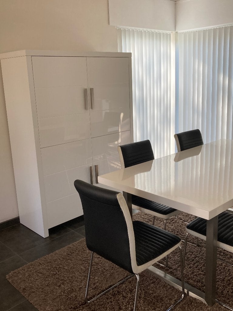 Eetkamertafel + hoge dressoirkast, Enlèvement, Comme neuf, Modern, 4 à 6 chaises