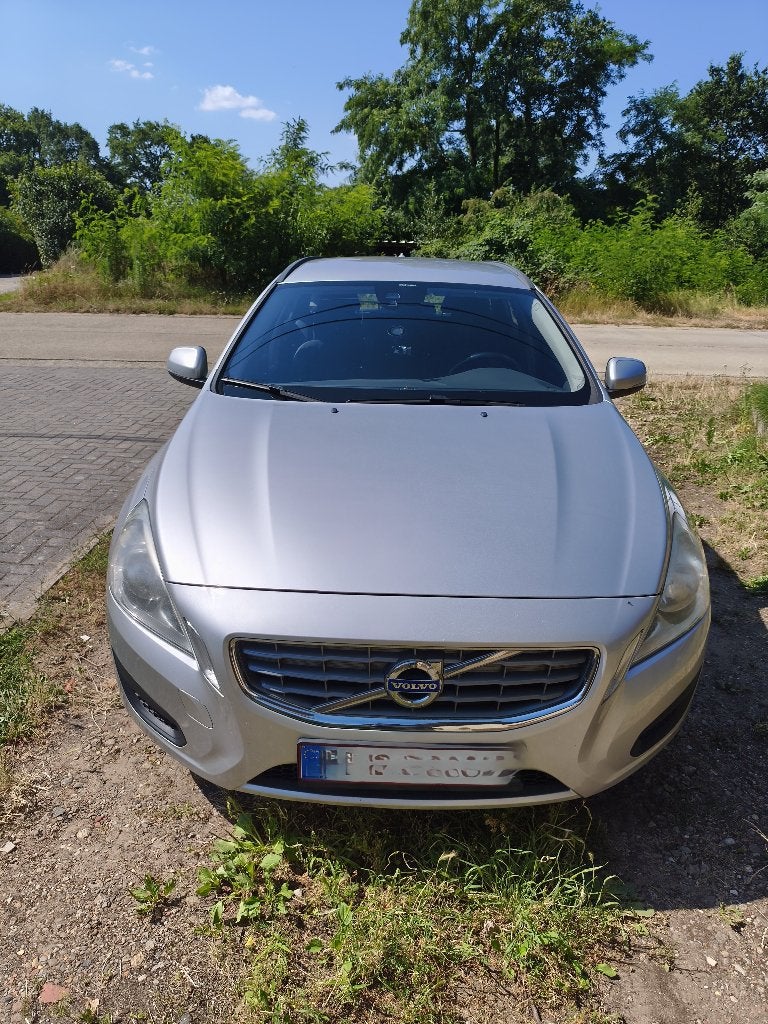 Volvo V60 D2 1560cc Diesel 84kw, Auto's, Volvo, Euro 5, Stof, Zwart, V60