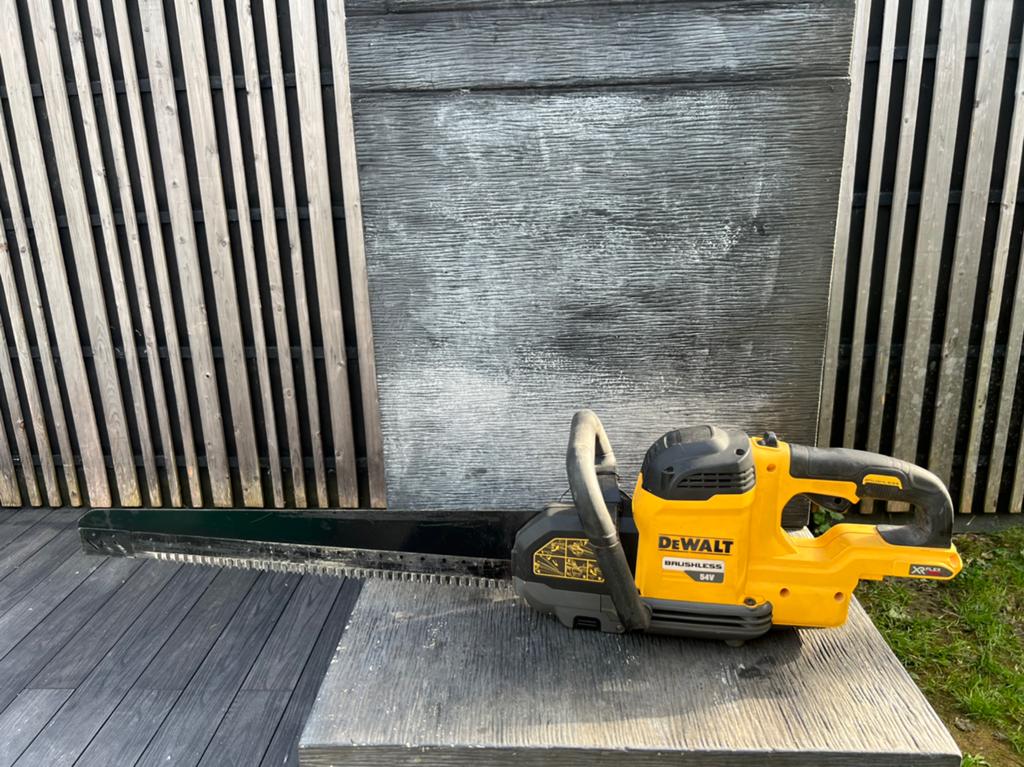 Dewalt 54V DCS397 alligatorzaag, Ophalen of Verzenden, Gebruikt, Overige typen
