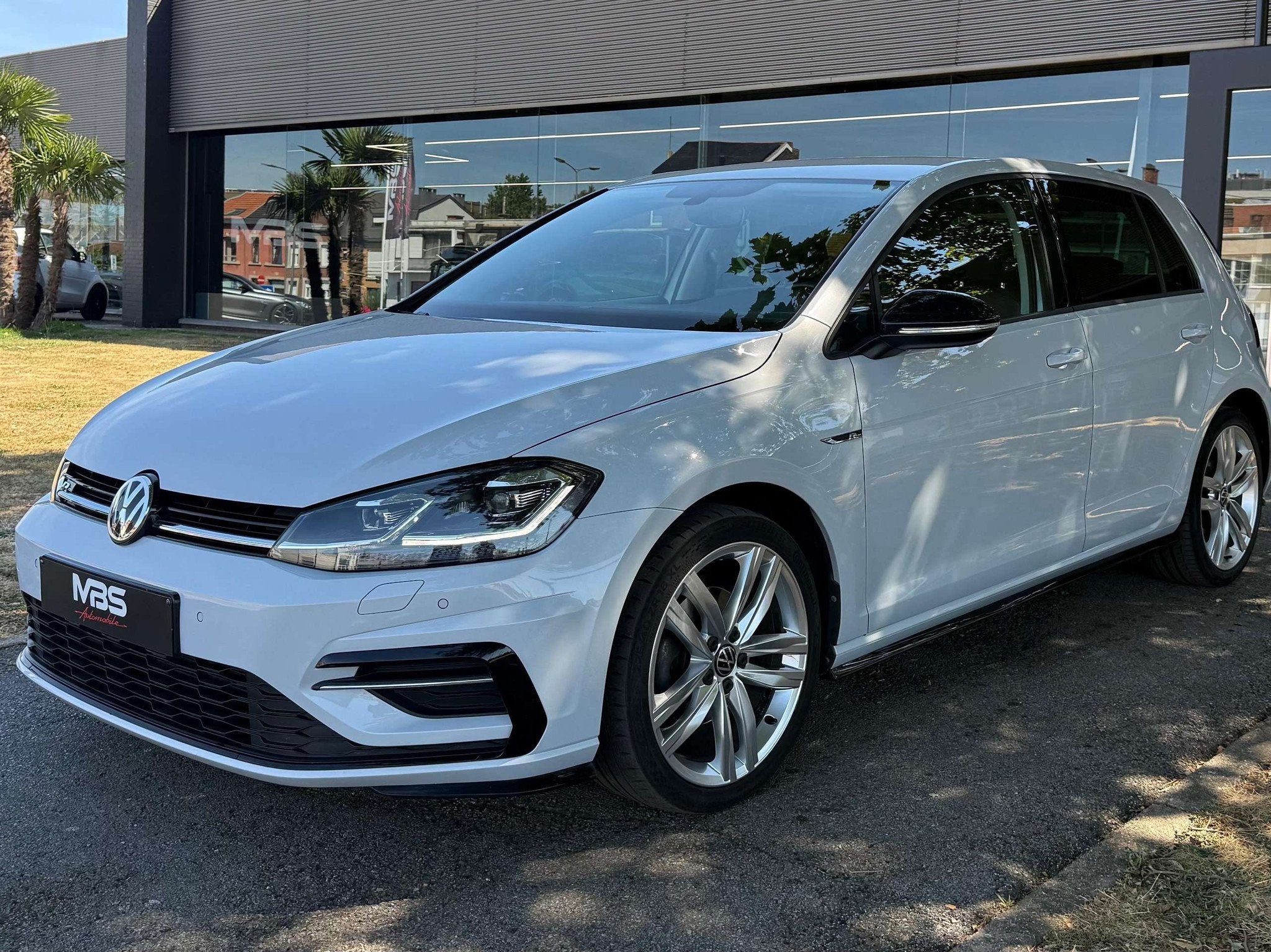 Volkswagen Golf *1.5 TSI* R-LINE* AUTO* RADAR AV/AR* NAVI* G, Auto's, Lichtsensor, Stof, 4 cilinders, 149 g/km