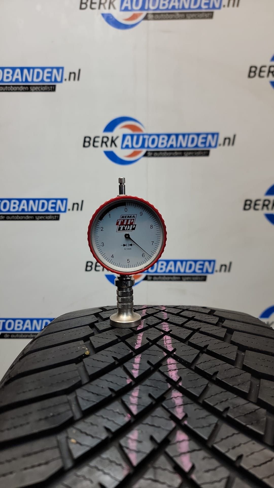 2x Yokohama BluEarth Winter V906 225/50 R18 95V 225/50/18 22, 18 inch, Gebruikt, -, -