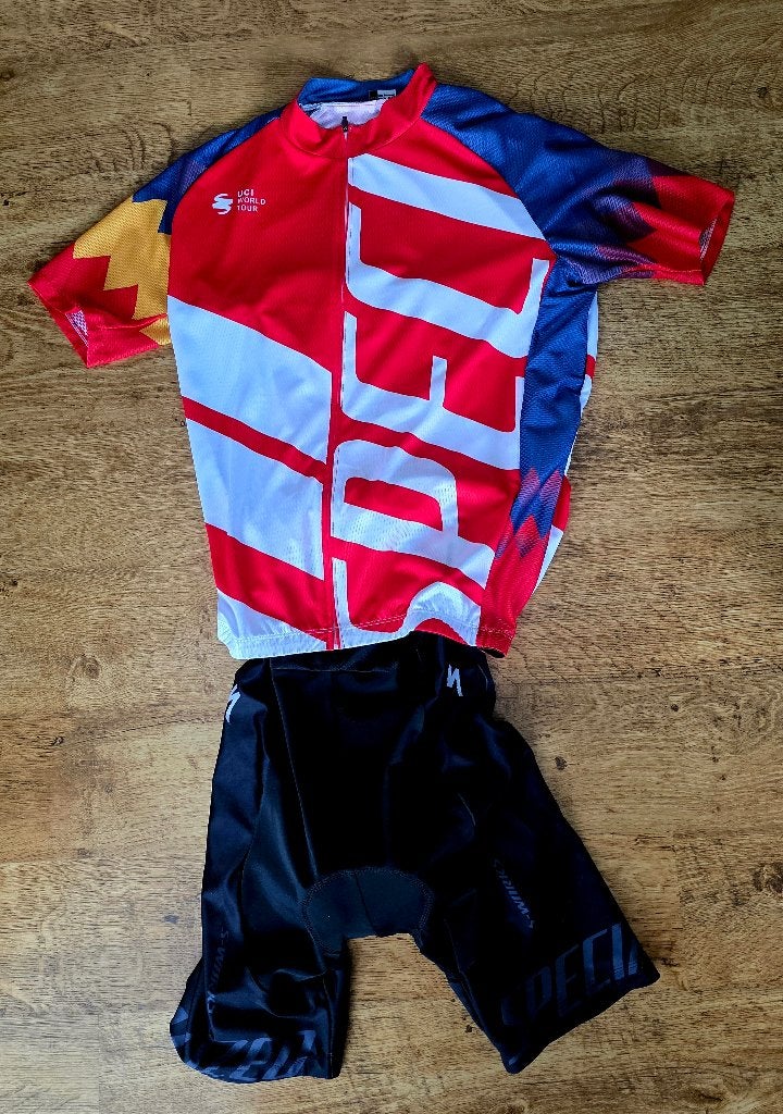 Specialized Broek en trui XXL MTB set, Fietsen en Brommers, Fietsaccessoires | Fietskleding, Ophalen, Zo goed als nieuw, XXL, Bovenkleding