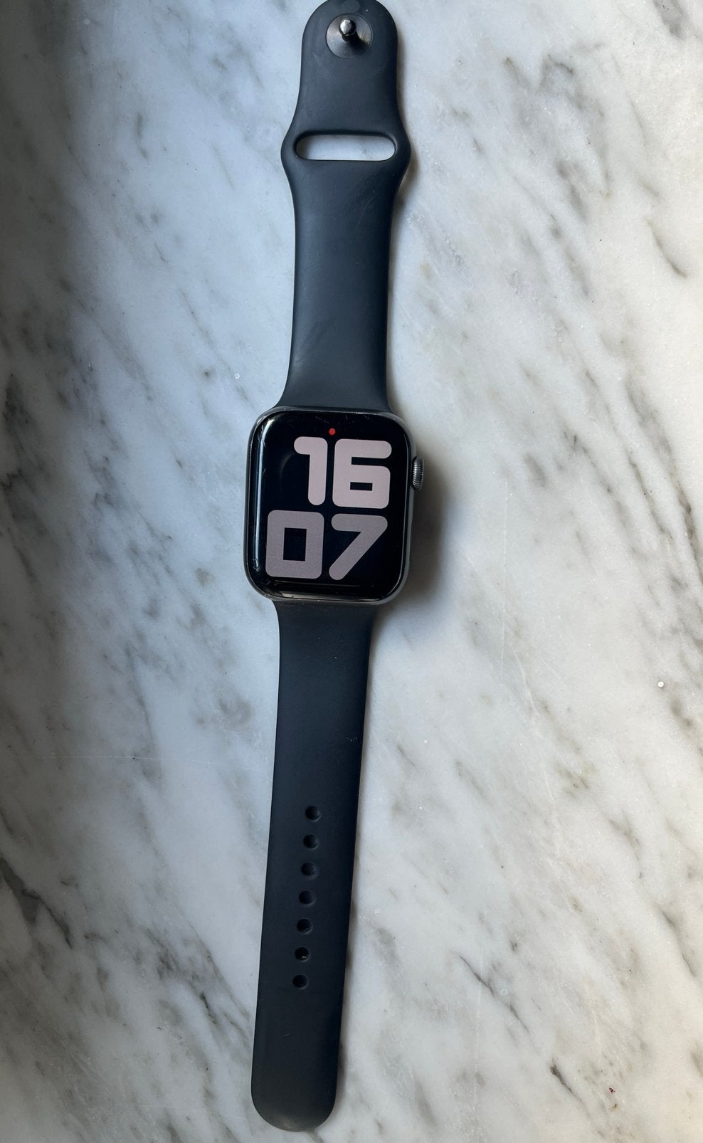 Apple watch series 4 - 44mm kast, Bijoux, Sacs & Beauté, Enlèvement, Utilisé, IOS