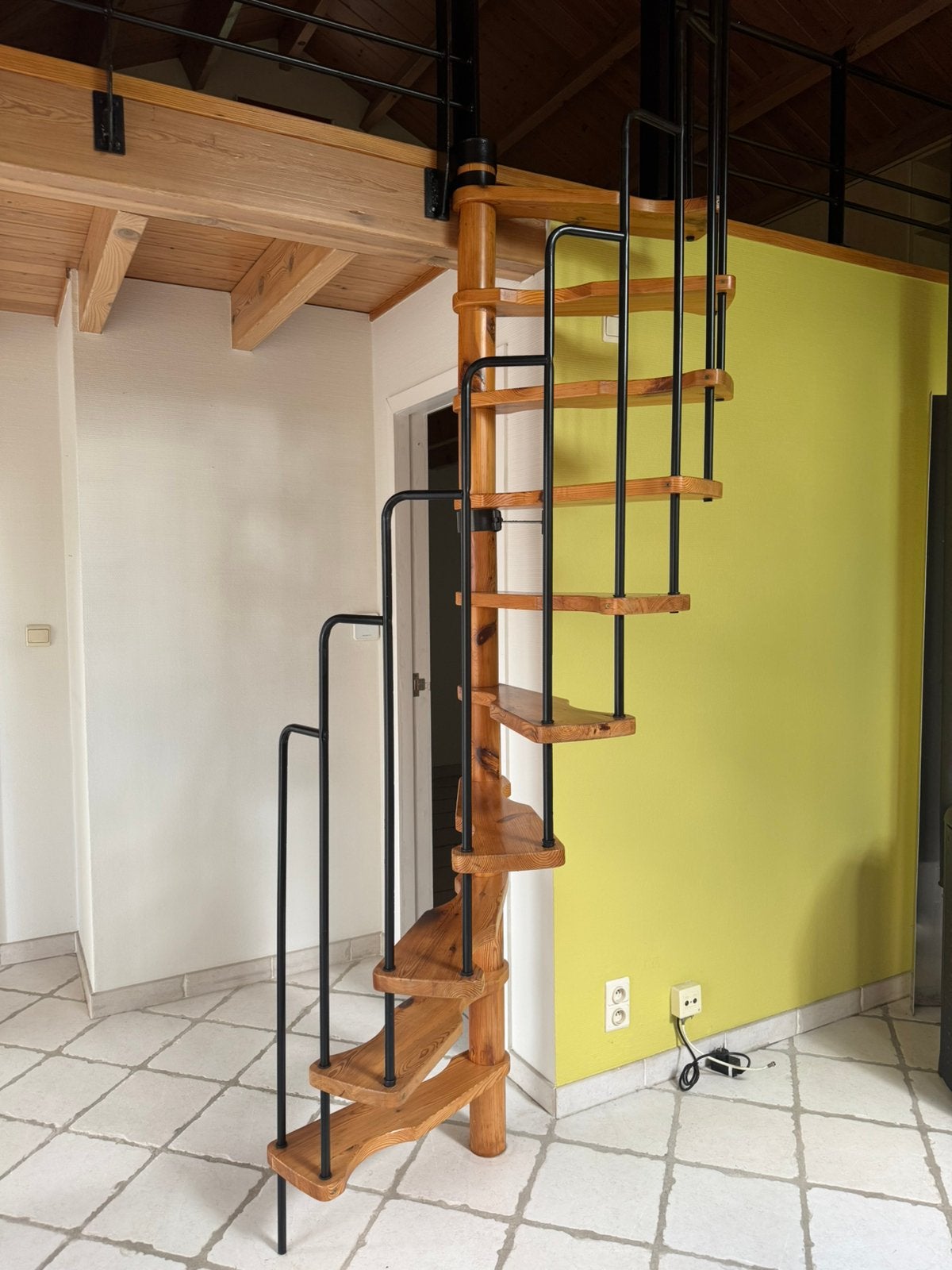 escalier colimaçon, Bricolage & Construction, Enlèvement, Comme neuf, Escalier
