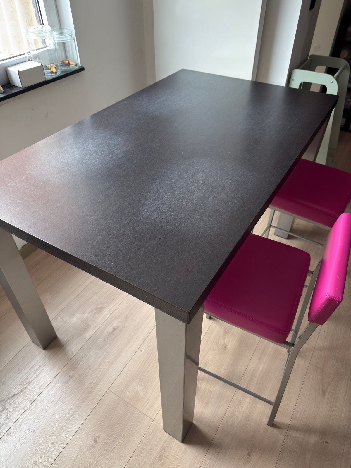 Tafel 90x150 met twee barkrukken, Ophalen, Gebruikt, 100 tot 150 cm, 50 tot 100 cm