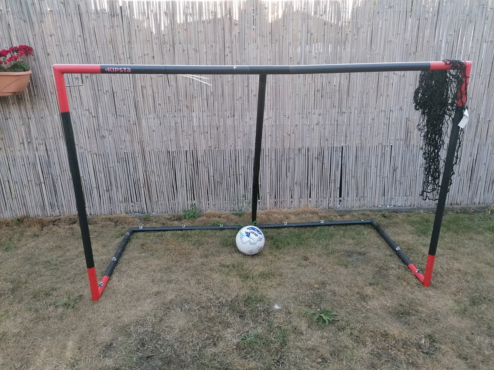 voetbalgoal 2m x 1.2 m met nieuw net, Enlèvement, Utilisé