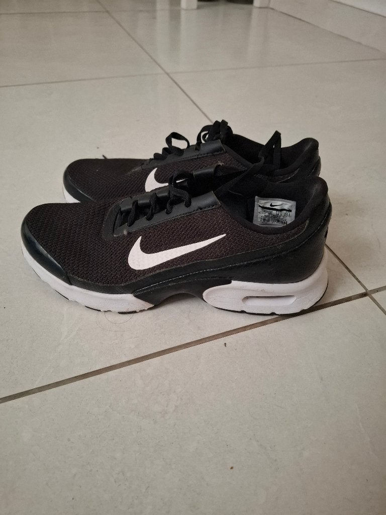 Nike air schoenen, Nike, Comme neuf, Enlèvement, Chaussures de sport