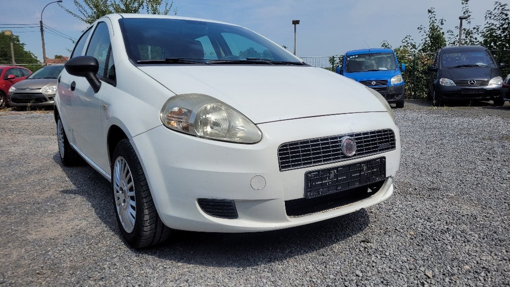 fiat punto 1.3jtd TREKHAAK 5 deurs 2007, Voorwielaandrijving, Stof, 4 cilinders, https://public.car-pass.be/vhr/c2812db0-192b-49c5-965a-c8fb4485c36d